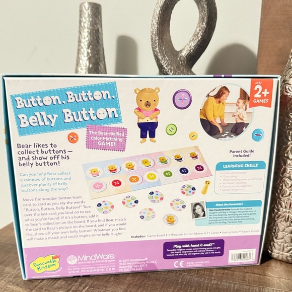 Peaceable Kingdom Button Belly Button Game kids game toy coloring for 2yr - Picture 9 of 10